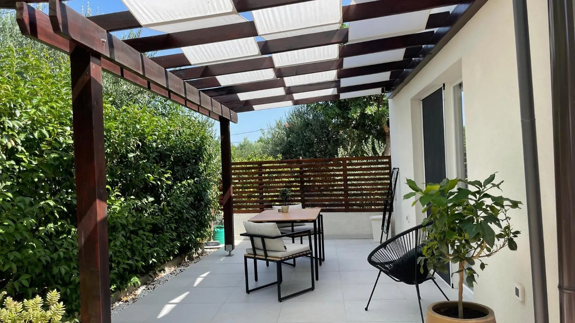 Apartman Studio D2